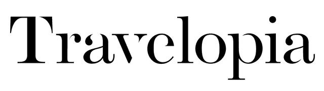 Travelopia Logo